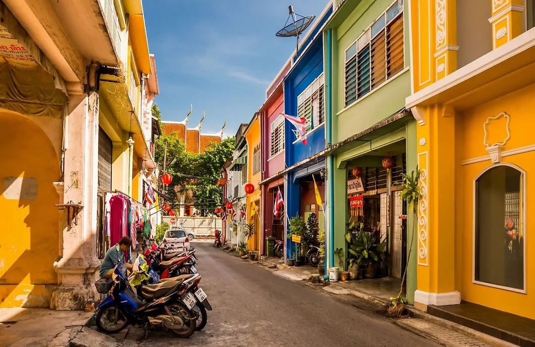 Oyo 605 Lake View Phuket Place-1