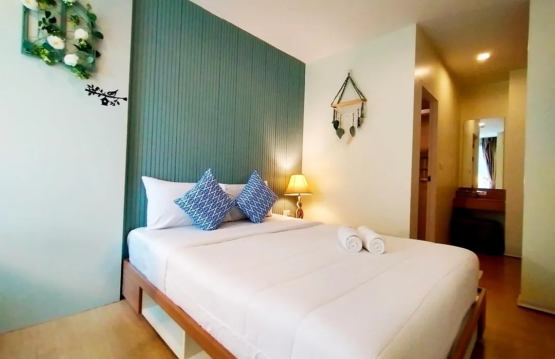 Chic & Sweet, Pool View, Prime Location Near Beach-1