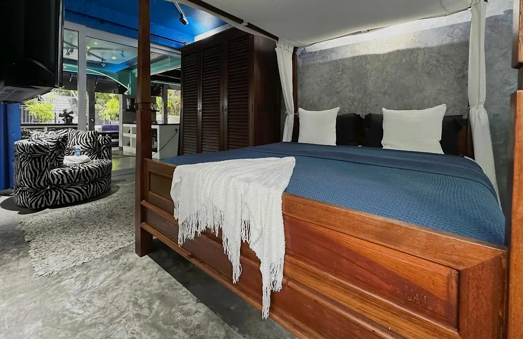 Baan Heaven / Patong Beach Pool Villa Sleeps up to 15-1