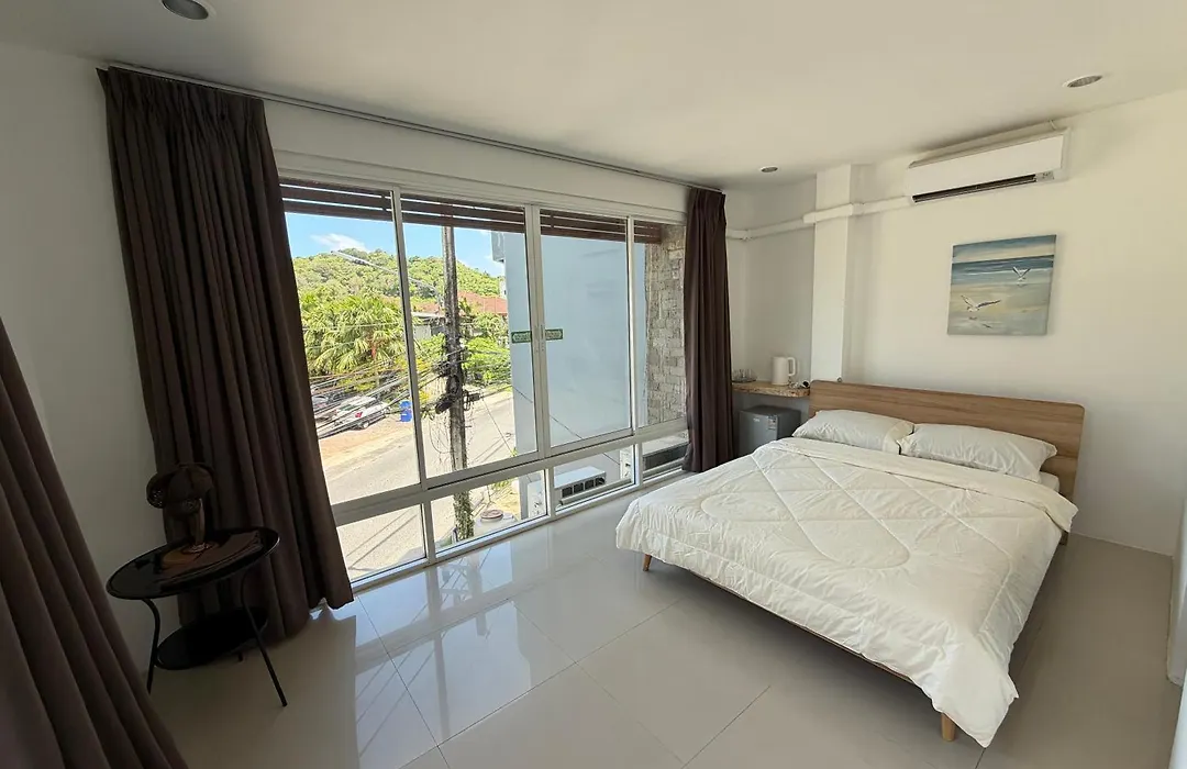 The Chu Cafe / Guesthouse-1