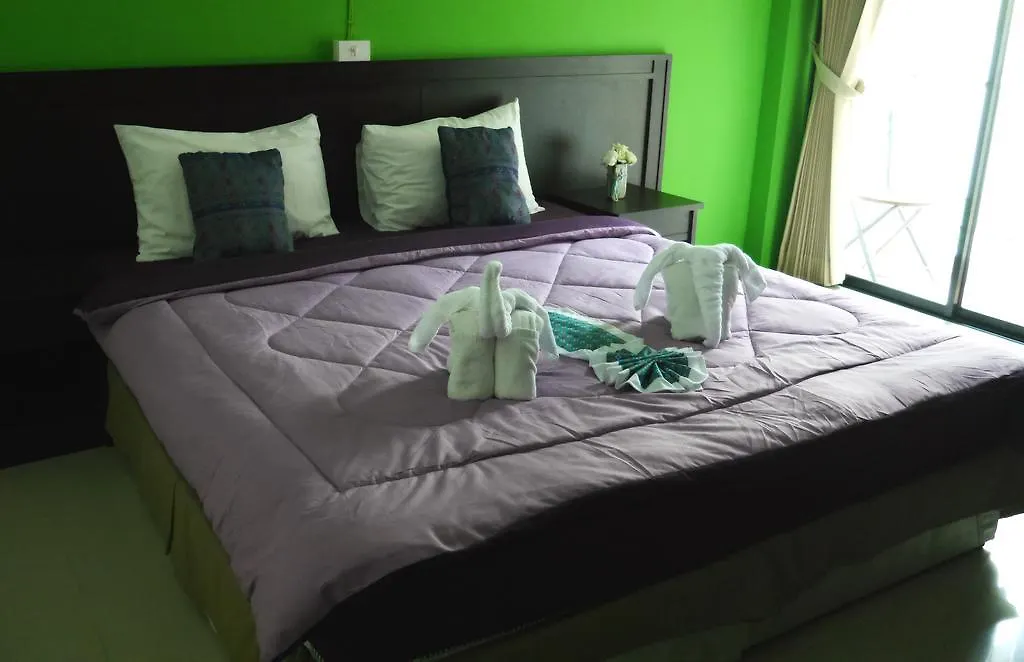 Thana Patong Guesthouse-1
