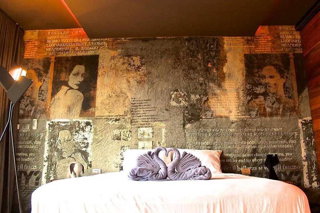 Little Paris Phuket-1