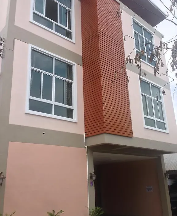 Apartments Baanlaktee 9-1