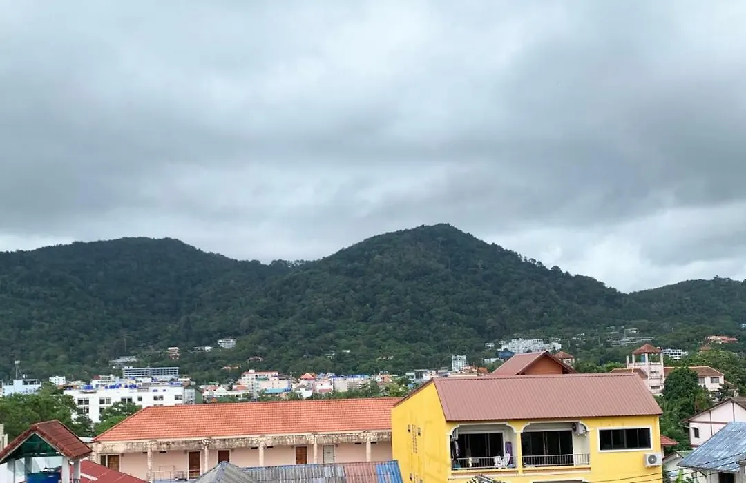 Chusri Hotel-1