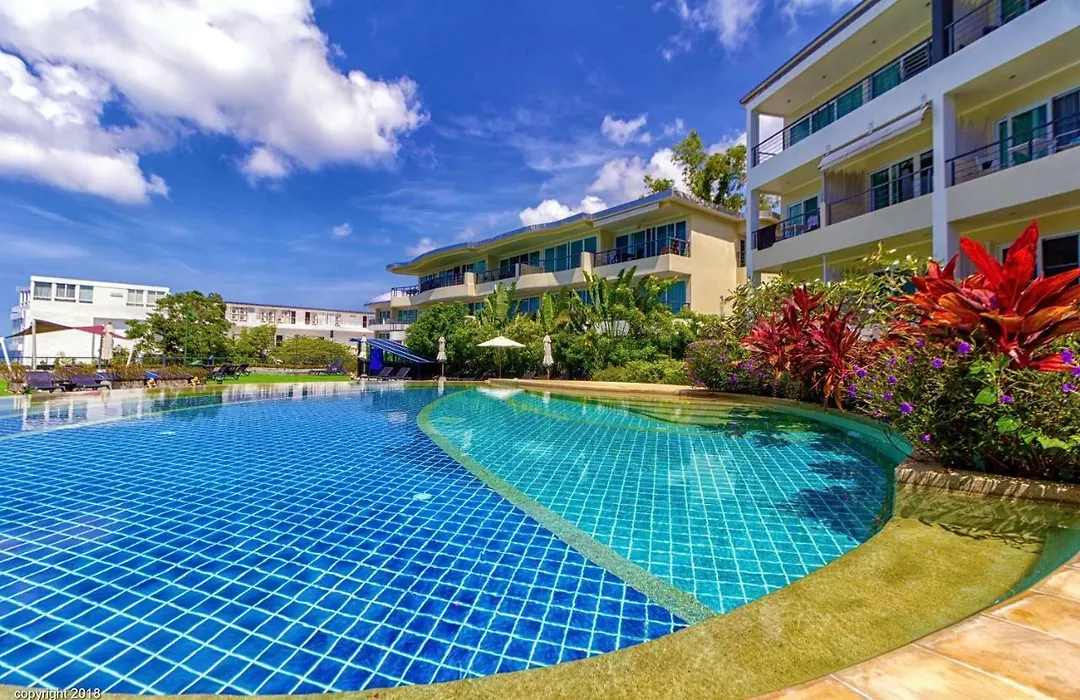 Premium Two-Bedroom Karon Butterfly Suite With Panoramic Sea Views"-1