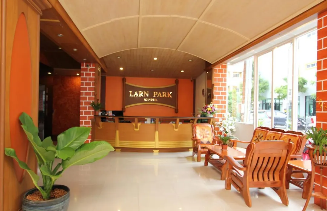 Larn Park Resortel-1
