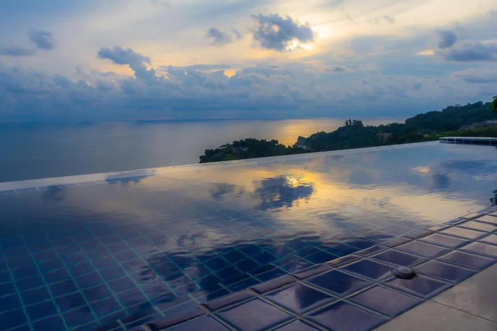 Grand Bleu Ocean View Pool Suite-1