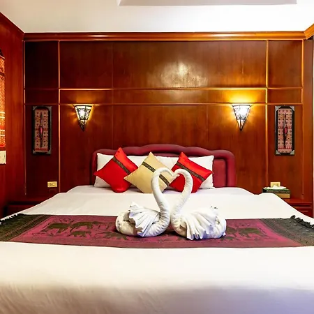 Royal Phawadee Village Patong - 2 Minutes Walk To The Beach-3