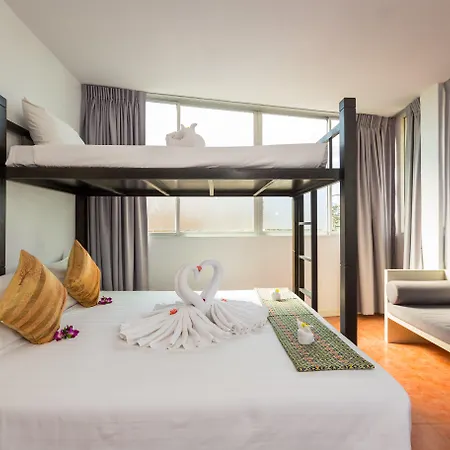 On Hotel Phuket - Sha-3