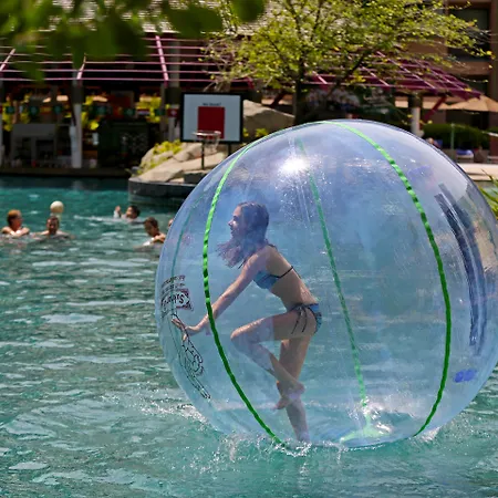 Novotel Phuket Vintage Park Resort-3