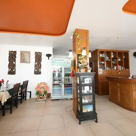 Oyo 126 Patong Station House-3