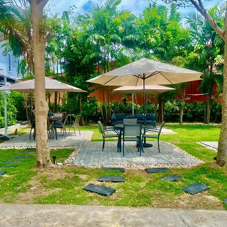 Hill Myna Holiday Park & Cafe-2