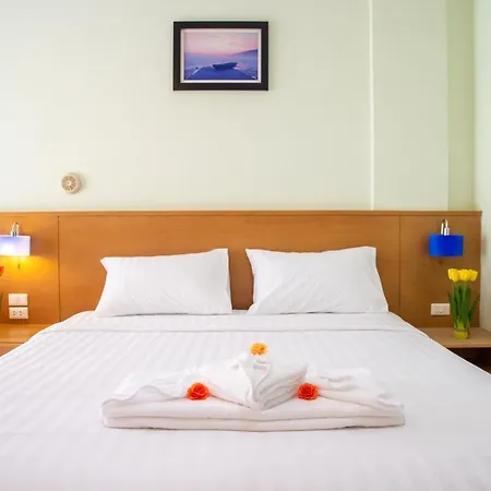 Patong Eyes-2