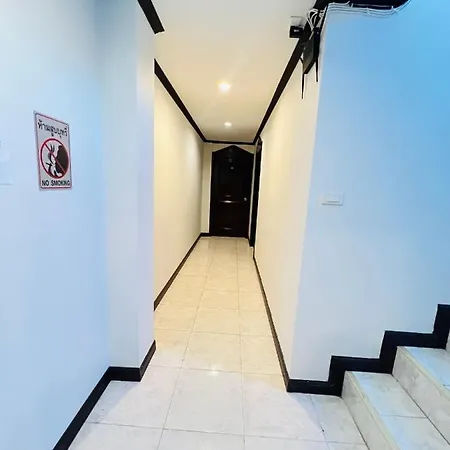 Cocoo-N Soi Sansabai Hotel-2