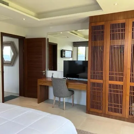 B&B Luxury Villa Phuket-3