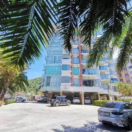 Chic Condominium Studio Building A-3