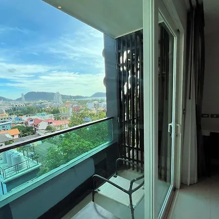 Emerald Terrace Apartments By Lofty-3