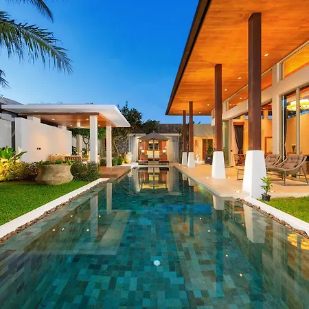 Luxury Villa With Pool And Garden - Bl #93-2