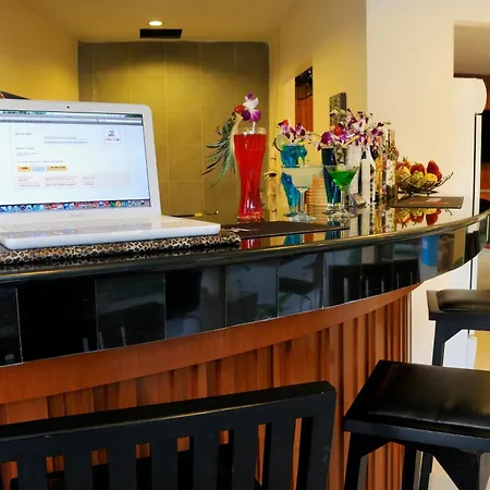 The Wave Hotel Patong Sha-2