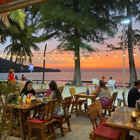 Deng'S Kamala Beach Guesthouse-2