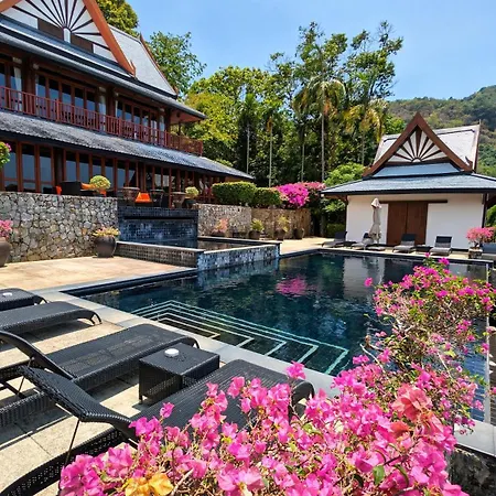 Nakawanna Villa-2