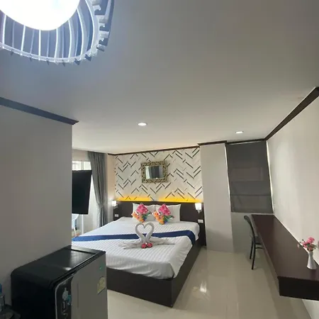The Chic Patong-3