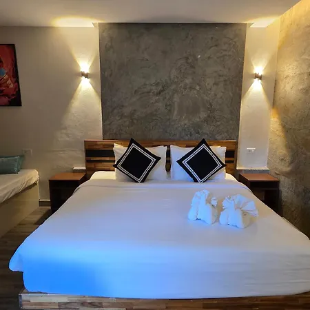 Tt Naiyang Beach Phuket-3