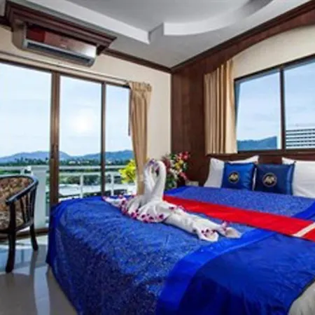 Triple Rund Place Hotel-3
