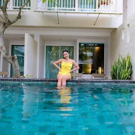 A2 Pool Resort, Phuket Town - Scheduled Shuttle To Phuket Old Town-3