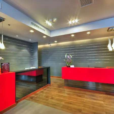 ASHLEE Heights Hotel Patong-3