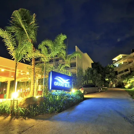 Grand Bleu Ocean View Pool Suite-2