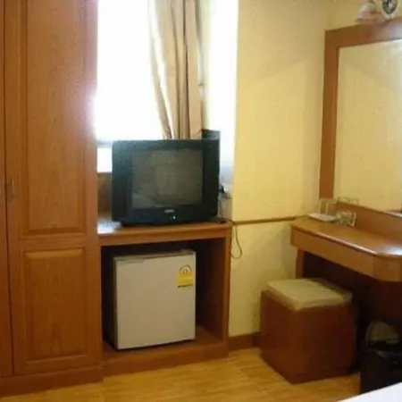 U Tai Tip Guest House-2