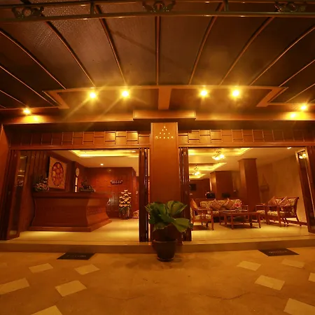 Lotus Hotel Patong-3