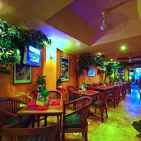 Paradise Inn-3