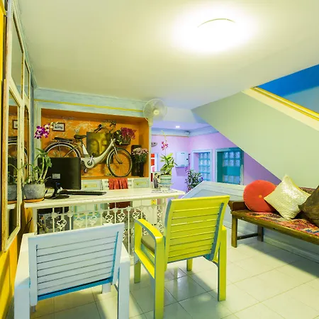 Barefoot Hotel Kalim Beach Front-3