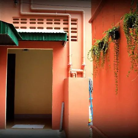 D'S Corner & Guesthouse-3
