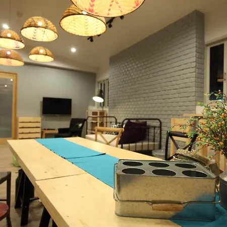 Lupta Hostel Patong Hideaway-3
