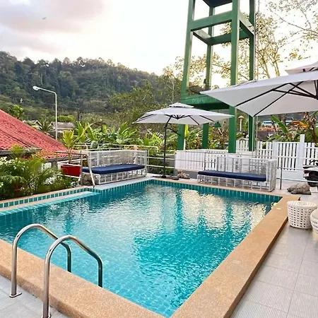 Elephant Sports Bar And Accommodation-2