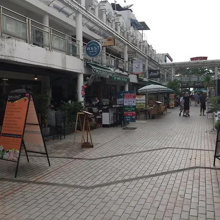Smile Inn Patong-2