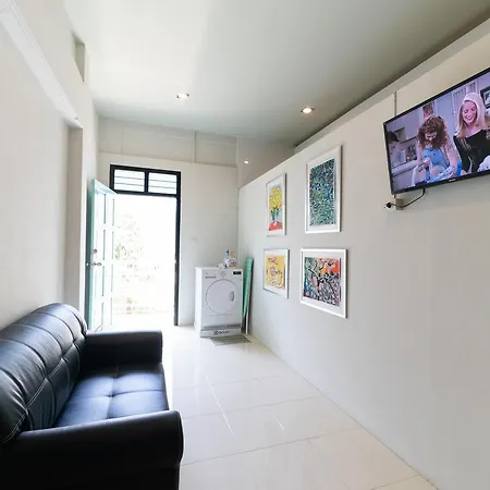 H2B Hostel-3