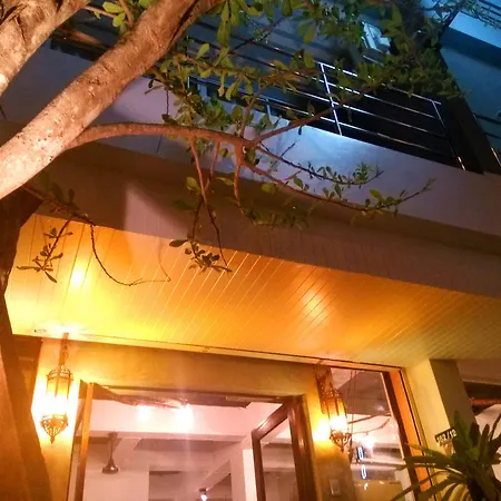 Dengba Hostel Phuket-3