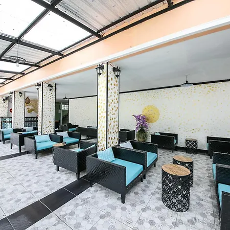 Oyo 118 Beach Walk Stay-3