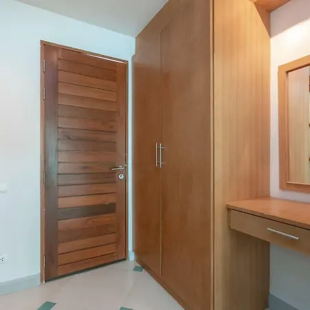 Condor Apartment-3