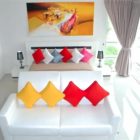 Chic Karon Studio Amazing View-2