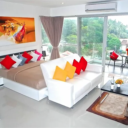 Chic Karon Studio Amazing View-3