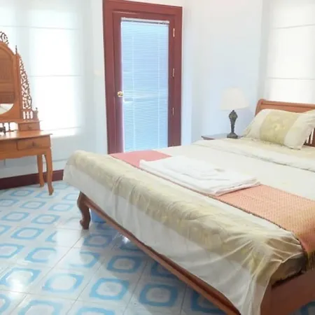 Majestic Villas Guesthouse Phuket.-3