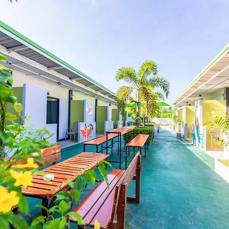 Oyo 450 Rawai Studios Resort-2