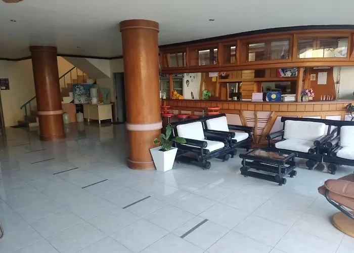 Holidays House Karon