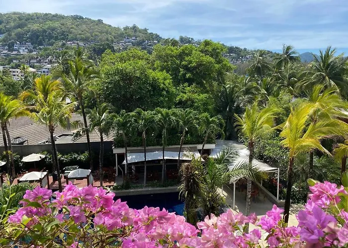 Beachfront 2 Bedroom Luxury Condo Chava Surin
