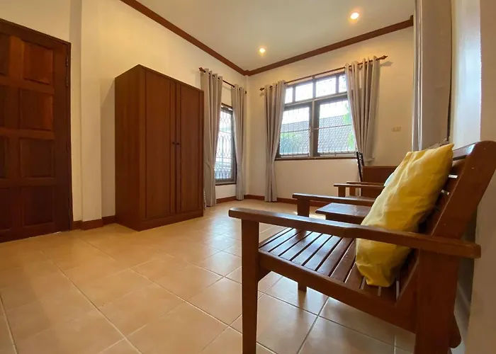 1-Bedrooms Cozy Entire House Near Bangtao Beach Free Wifi Phuket